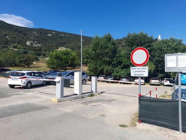 Apartment Ante Baška Eksteriør bilde