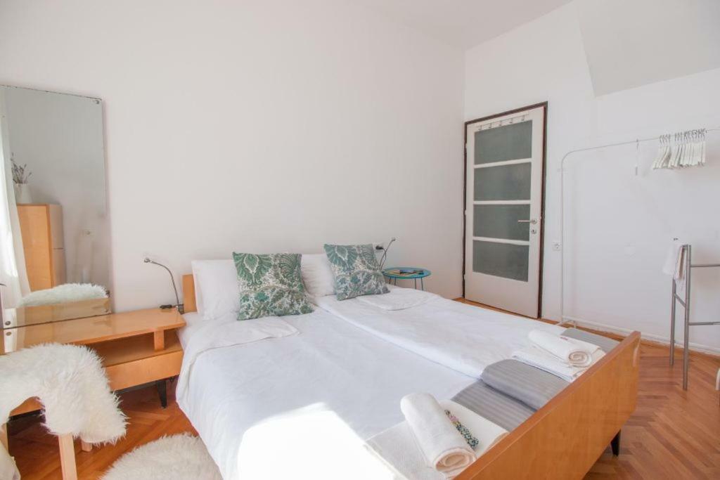 Apartment Ante Baška Eksteriør bilde
